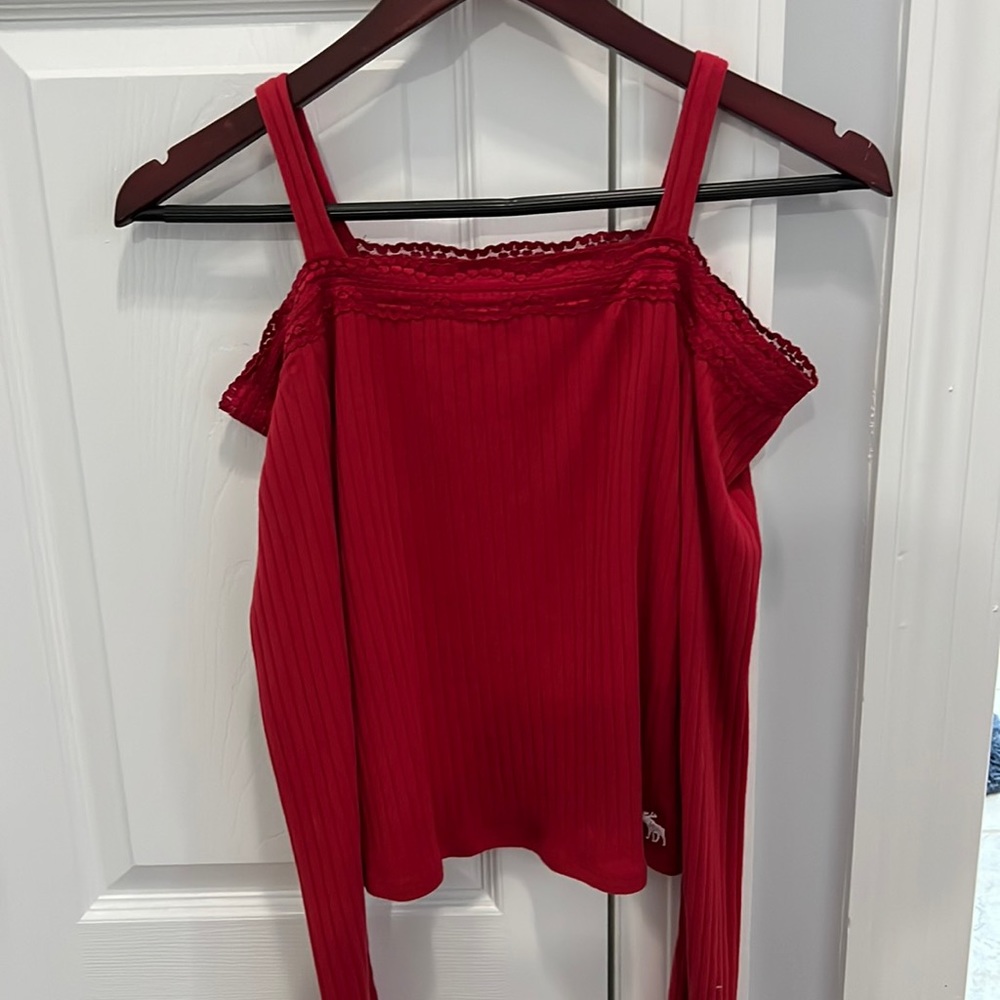 Abercrombie Kids Girls Red long sleeve off the shoulder Shirt size 13/14